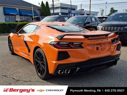 Used 2023 Chevrolet Corvette Stingray Preferred Cpe w/ Z51 Performance Package RWD image 4
