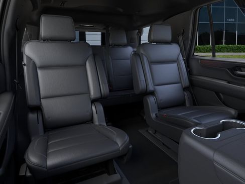 New 2026 GMC Yukon Denali w/ Sun & Power Step Package AWD/4WD image 17