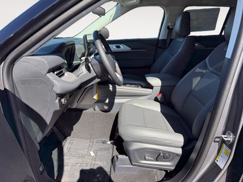 New 2026 Ford Explorer Active w/ Active Comfort Package RWD image 10