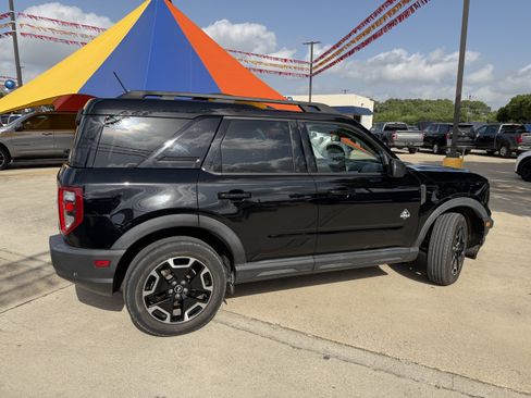 Certified 2023 Ford Bronco Sport Outer Banks AWD/4WD image 3