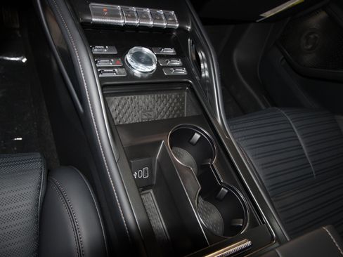 New 2026 Lincoln Nautilus Reserve image 16