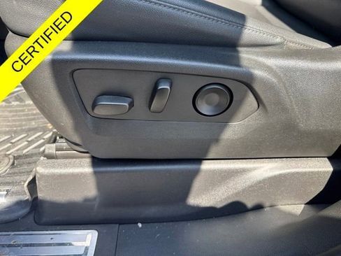 Used 2022 Chevrolet Silverado 1500 LTZ w/ LTZ Premium Package AWD/4WD image 12