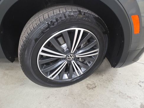Used 2024 Volkswagen Tiguan Wolfsburg Edition image 10