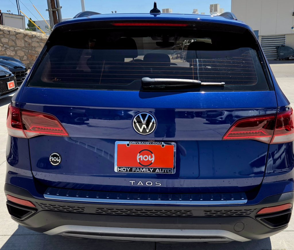 Certified 2024 Volkswagen Taos S w/ MDO Package FWD image 9