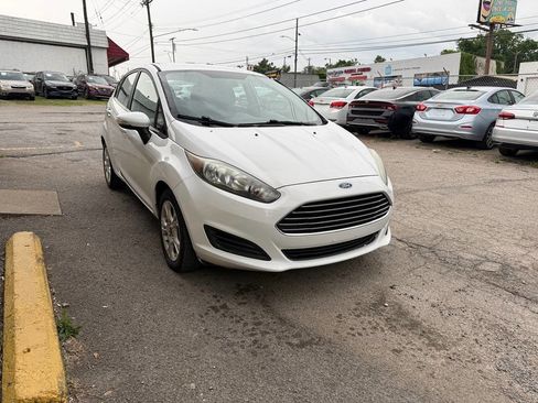 Used 2015 Ford Fiesta SE FWD image 7