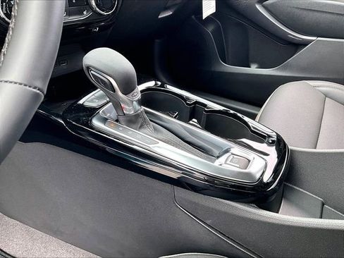 New 2026 Chevrolet Trax ACTIV w/ Sunroof Package FWD image 13