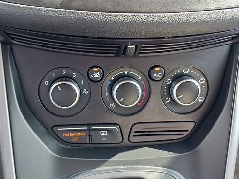 Used 2016 Ford Escape SE image 30