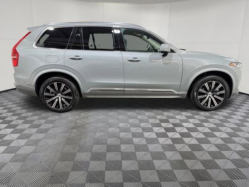 Used 2025 Volvo XC90 B5 Core AWD/4WD image 7