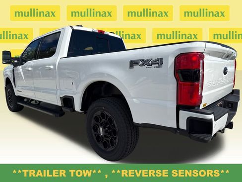 New 2026 Ford F250 Lariat w/ Black Appearance Package image 4