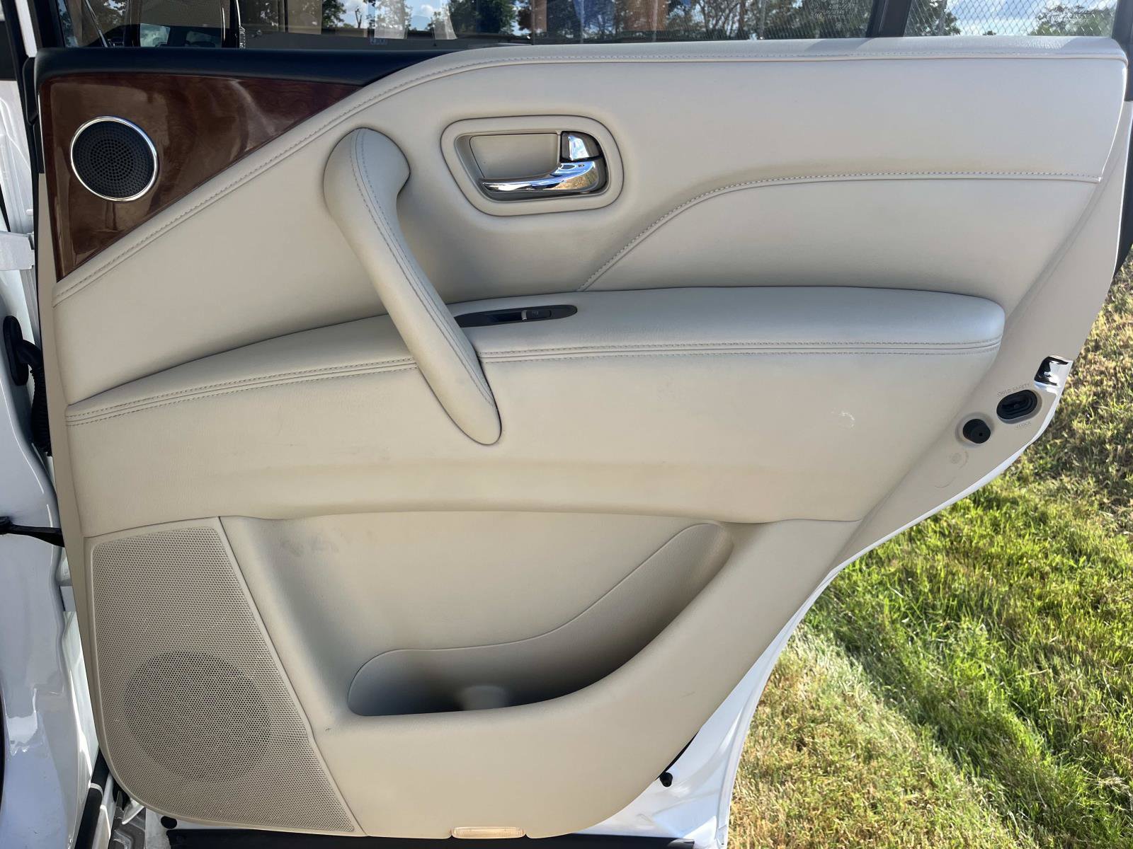 Used 2019 INFINITI QX80 Luxe w/ 22" Wheel Package AWD/4WD image 26