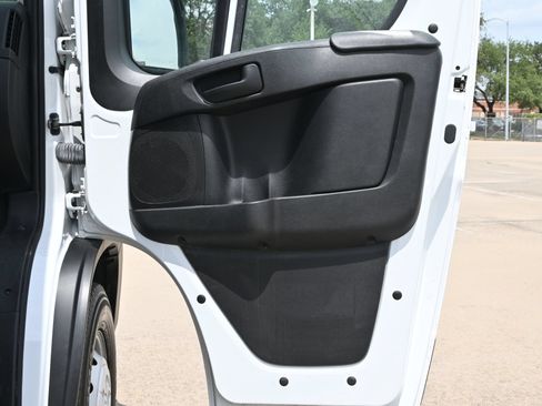 Used 2023 RAM ProMaster 2500 FWD image 25