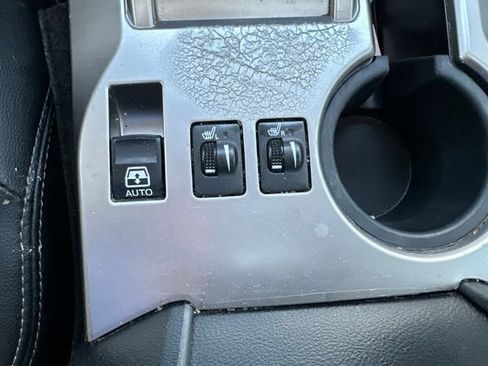 Used 2018 Toyota 4Runner SR5 Premium RWD image 19