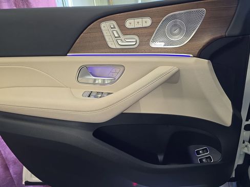 Certified 2025 Mercedes-Benz GLE 450e 4MATIC image 29