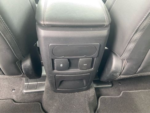Used 2023 Ford Explorer XLT w/ Equipment Group 202A AWD/4WD image 23