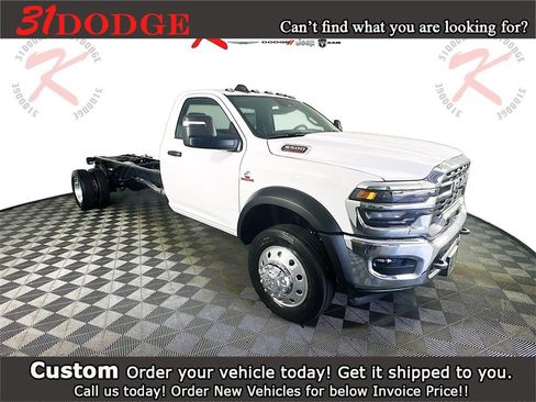 New 2026 RAM 5500 Tradesman w/ Chrome Appearance Group image 1