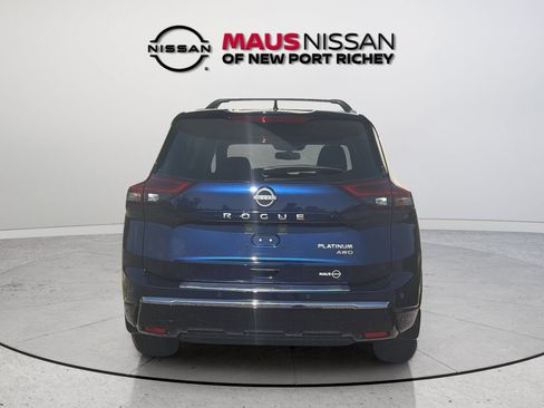 Certified 2026 Nissan Rogue Platinum w/ Platinum Premium Package AWD/4WD image 7