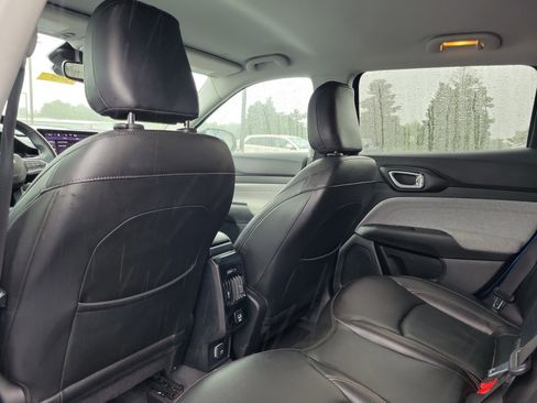 Used 2022 Jeep Compass Latitude AWD/4WD image 14