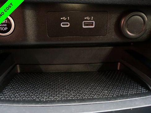 Used 2022 Nissan Rogue SV image 18