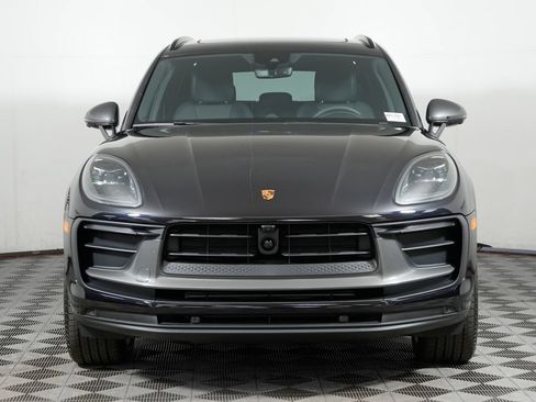 Certified 2026 Porsche Macan Turbo AWD/4WD image 10