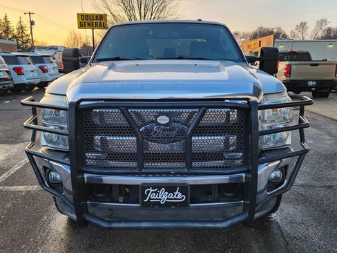 Used 2015 Ford F250 XLT w/ XLT Value Package image 3