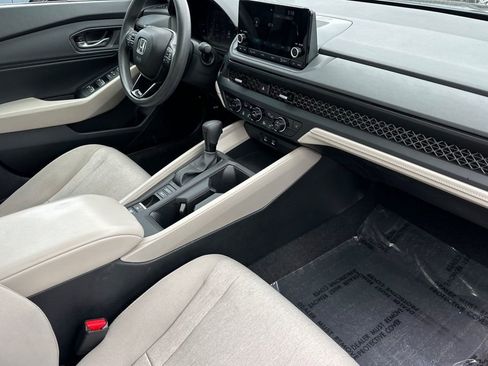 Used 2023 Honda Accord EX image 16