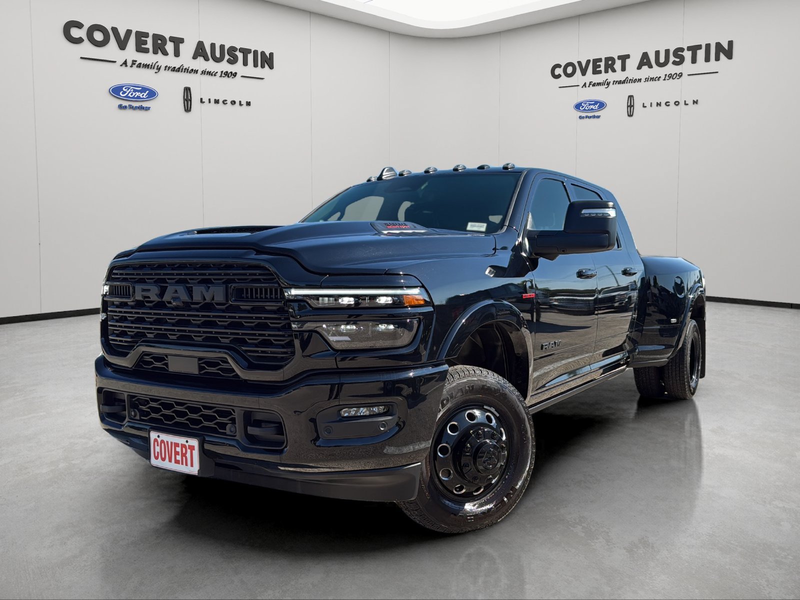 Used 2026 RAM 3500 Limited AWD/4WD image 1
