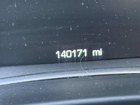 Used 2017 GMC Acadia SLT FWD image 14