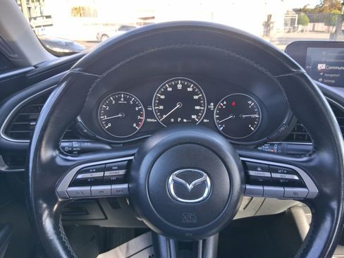 Used 2021 MAZDA MAZDA3 s FWD image 11