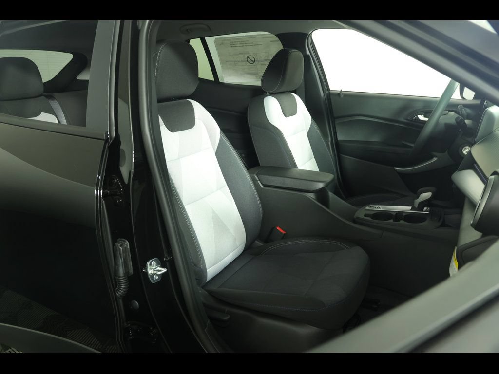 New 2026 Chevrolet Trax LS w/ LS Convenience Package FWD image 11