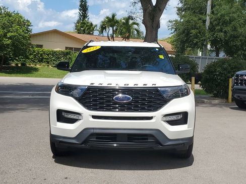 Used 2022 Ford Explorer ST-Line w/ Class IV Trailer Tow Package AWD/4WD image 8
