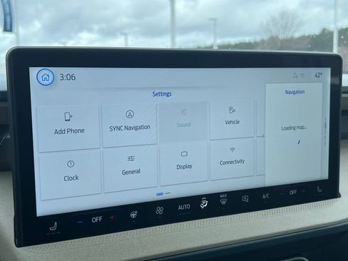 New 2026 Ford Maverick Lariat w/ 4K Tow Package AWD/4WD image 24