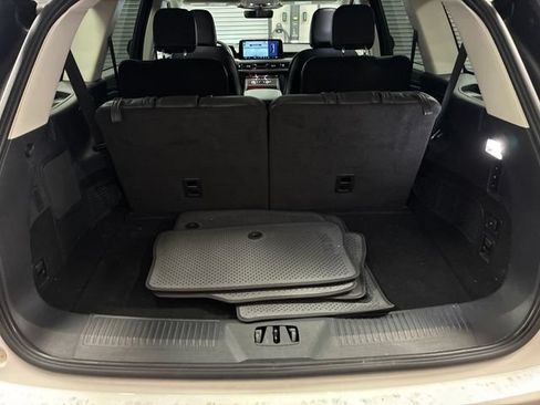 Used 2025 Lincoln Aviator Reserve w/ Jet Appearance Package RWD image 24