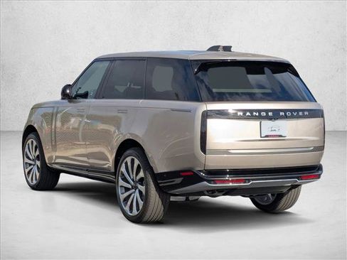 New 2026 Land Rover Range Rover SE image 9