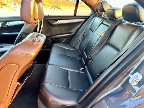 Used 2013 Mercedes-Benz C 250 Sedan image 19