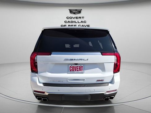 Used 2025 GMC Yukon XL Denali image 8