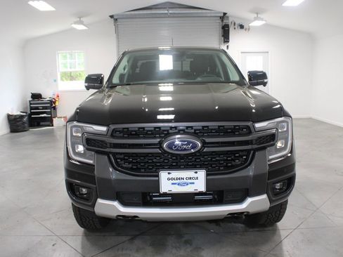 New 2025 Ford Ranger Lariat w/ FX4 Off-Road Package image 2