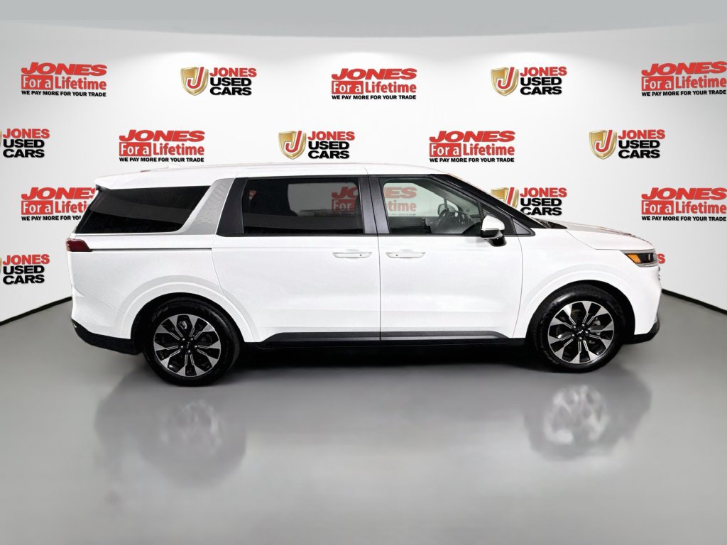 Certified 2024 Kia Carnival EX FWD image 18