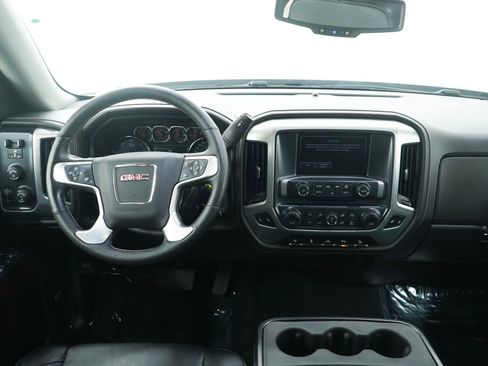 Used 2018 GMC Sierra 1500 SLT w/ SLT Premium Package image 17