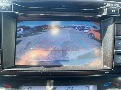 Used 2018 Toyota RAV4 XLE image 18