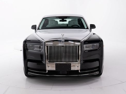 Certified 2026 Rolls-Royce Phantom Sedan RWD image 8