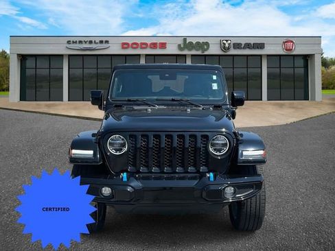 Used 2022 Jeep Wrangler Unlimited Sahara image 37