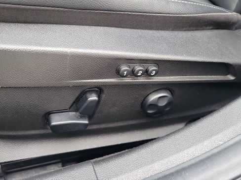 Used 2019 Alfa Romeo Giulia Ti w/ TI Performance Package image 13