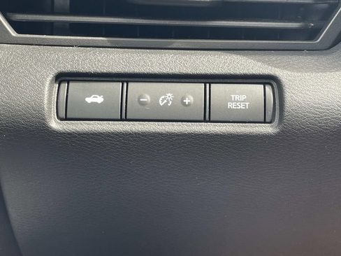 Used 2022 Nissan Altima 2.5 SV image 27