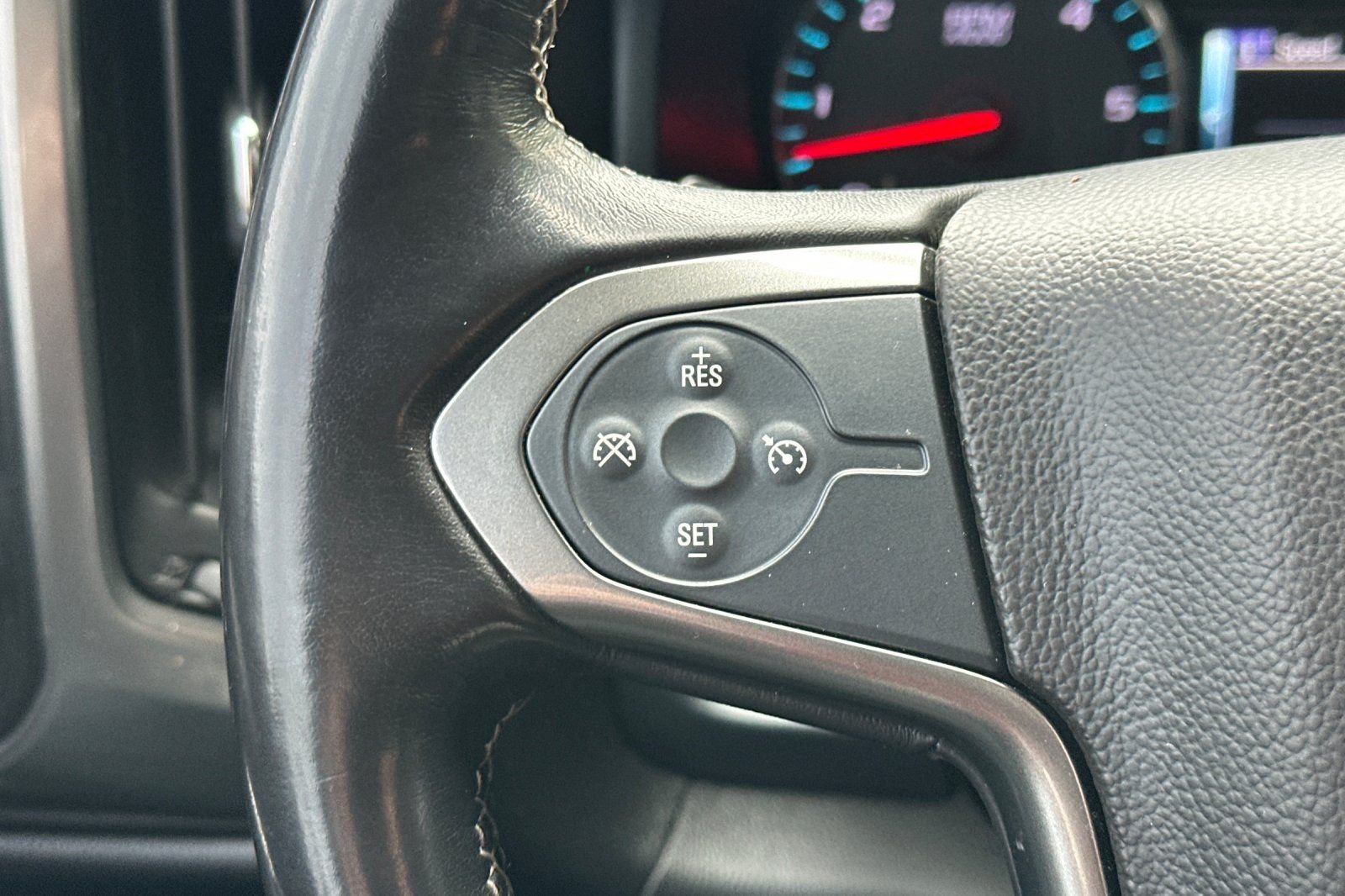 Used 2018 Chevrolet Silverado 1500 LT w/ All Star Edition AWD/4WD image 24