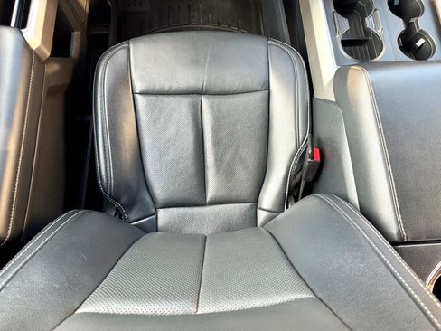 Used 2022 Ford F350 Lariat w/ Lariat Value Package image 32