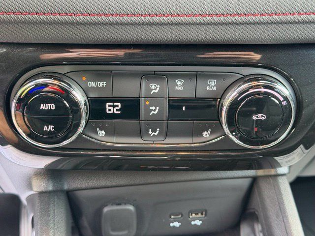 Used 2024 Chevrolet TrailBlazer RS w/ Convenience Package AWD/4WD image 30