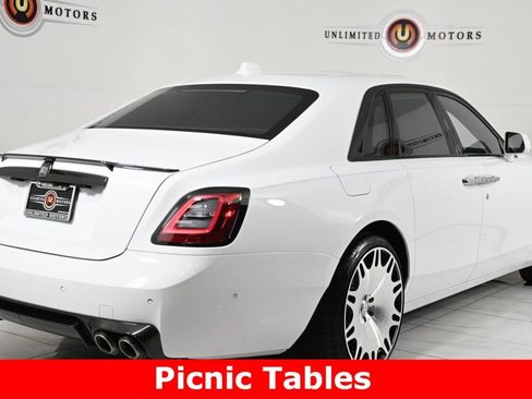 Used 2023 Rolls-Royce Ghost Black Badge w/ Black Badge Ghost Package image 4