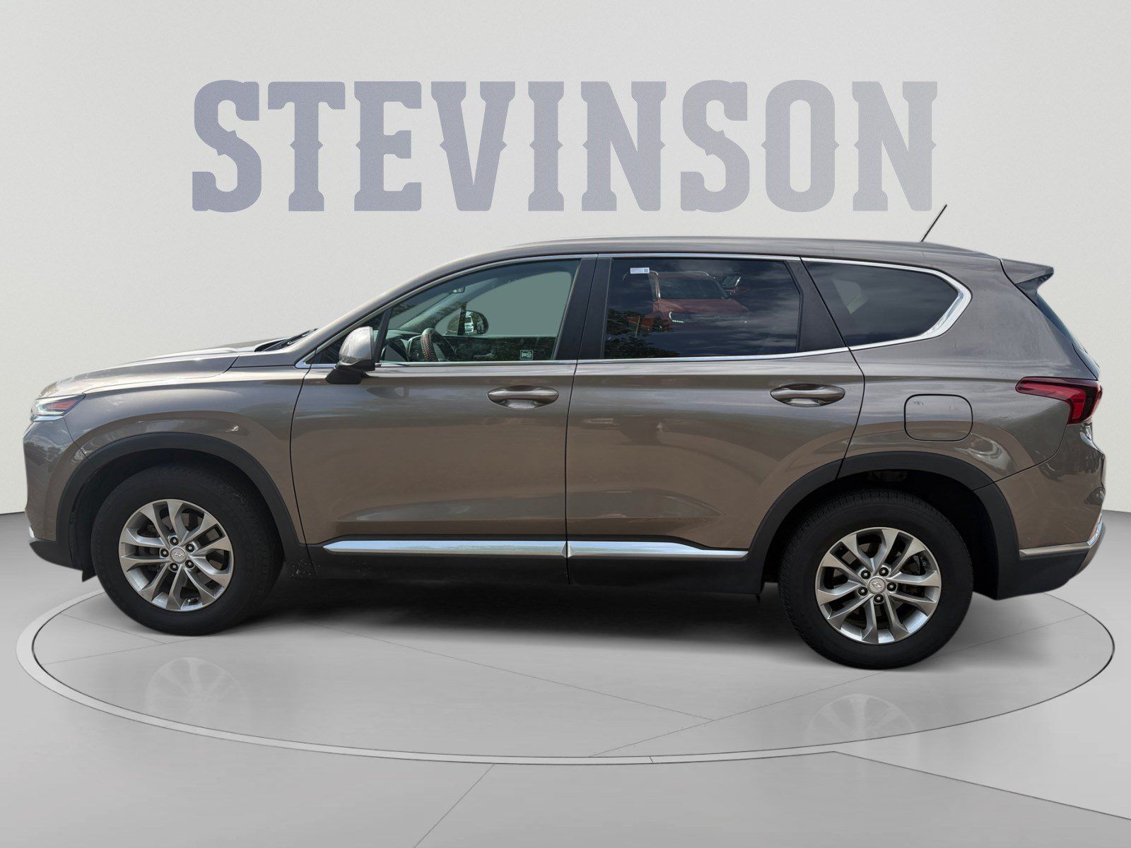 Used 2019 Hyundai Santa Fe SE AWD/4WD image 2