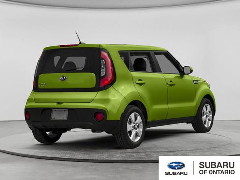 Used 2019 Kia Soul FWD image 2