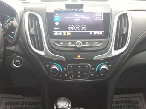 Used 2021 Chevrolet Equinox Premier image 16